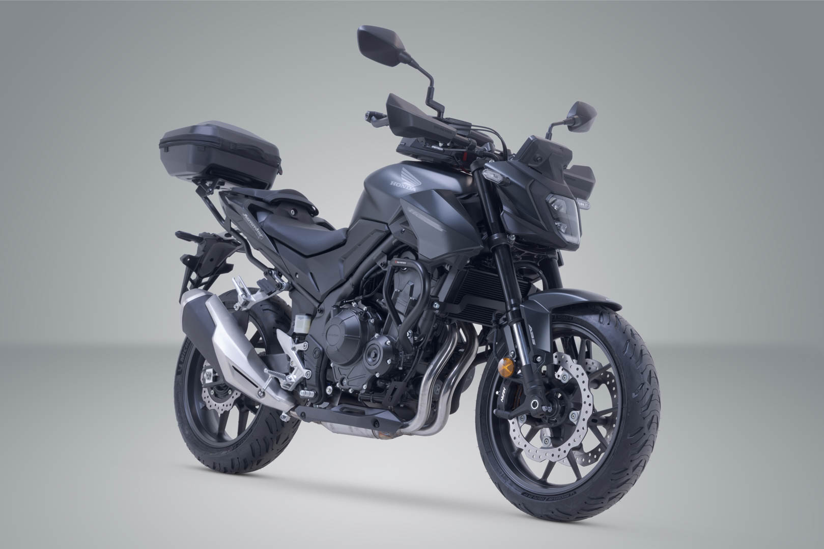 Sistem de carcasă superioară SW-Motech URBAN ABS - Negru. Honda CB500 Hornet (23-). Figura 2