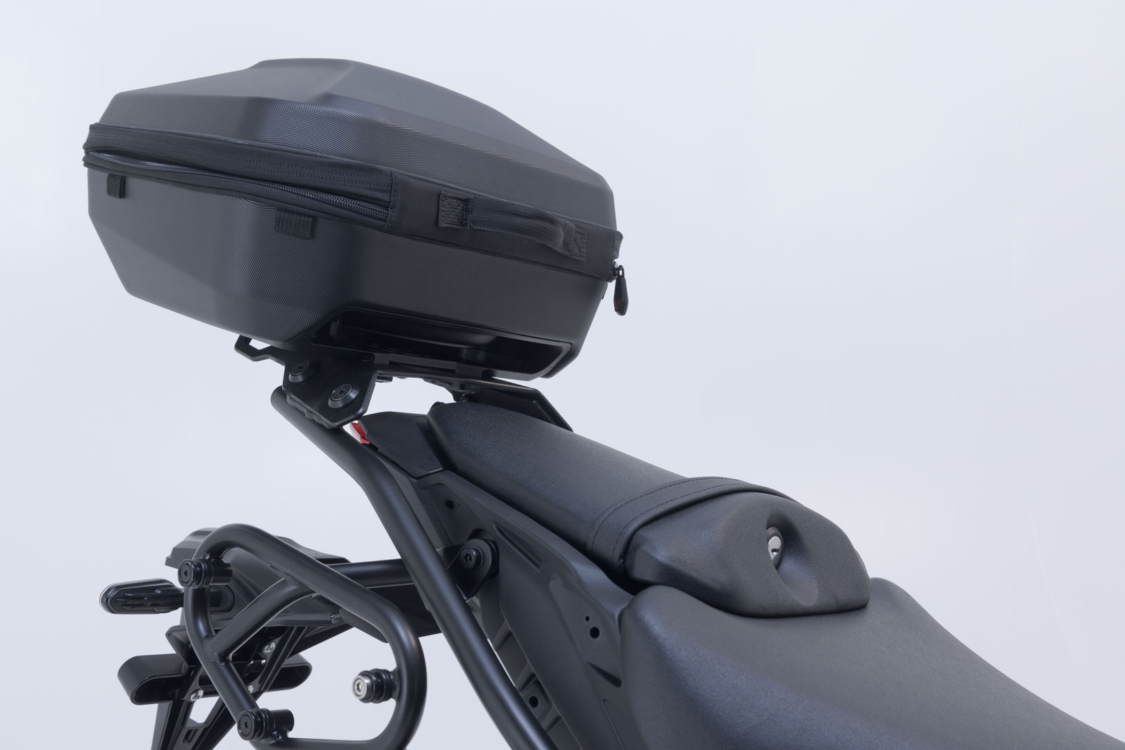 Sistem de carcasă superioară SW-Motech URBAN ABS - Negru. Yamaha MT-09 (23-). Figura 5