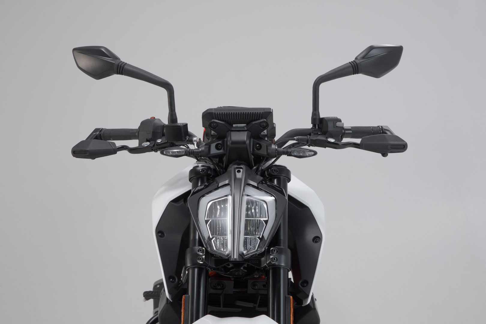Protecții SW-Motech cu protecție împotriva vântului - Negru. 390 Duke, Monster 937, MT-03, Tuono 1100. Figura 2
