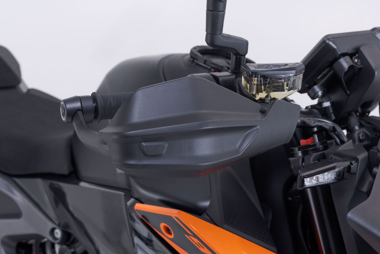 Kit de protecție SW-Motech Adventure - Negru. KTM 990 Duke (23-). Figura 4