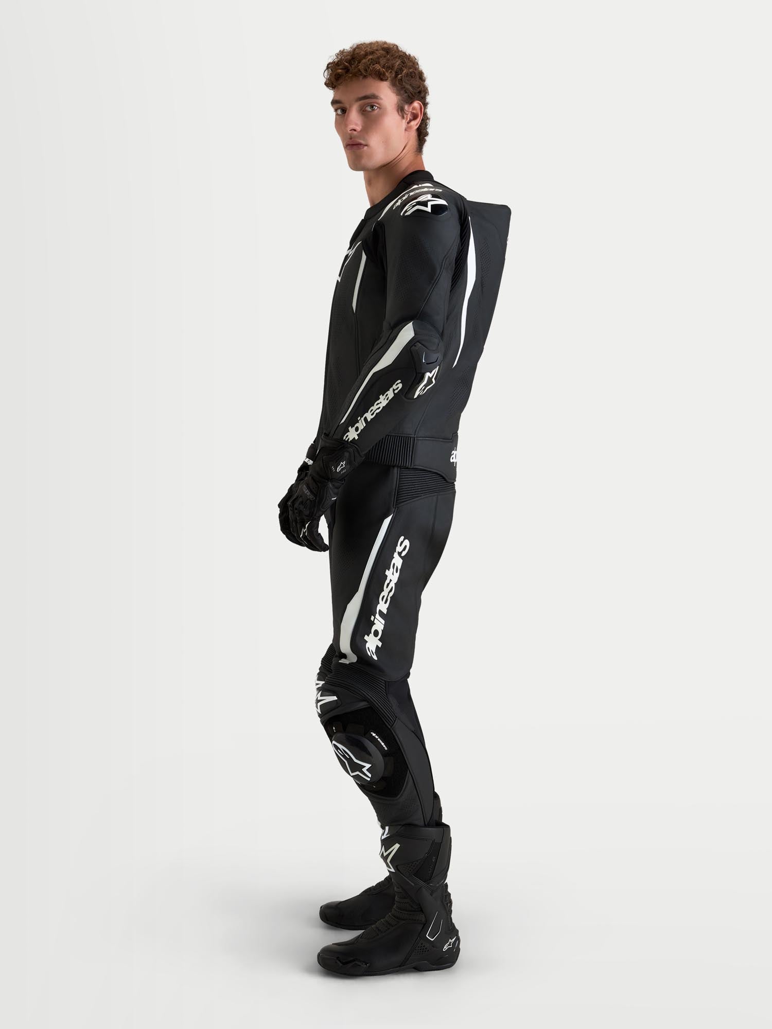 Alpinestars Missile V3 Two Piece Motorcycle Leather Suit black/white 58 Figure 4