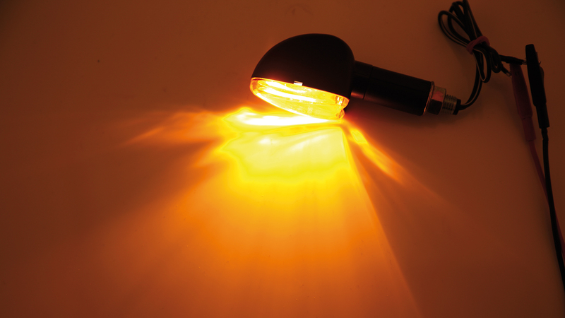 HIGHSIDER Smart Arrow Lampa Miniindikator Hus Svart / Lens Orange (Par), Fram och Bak Figur 6