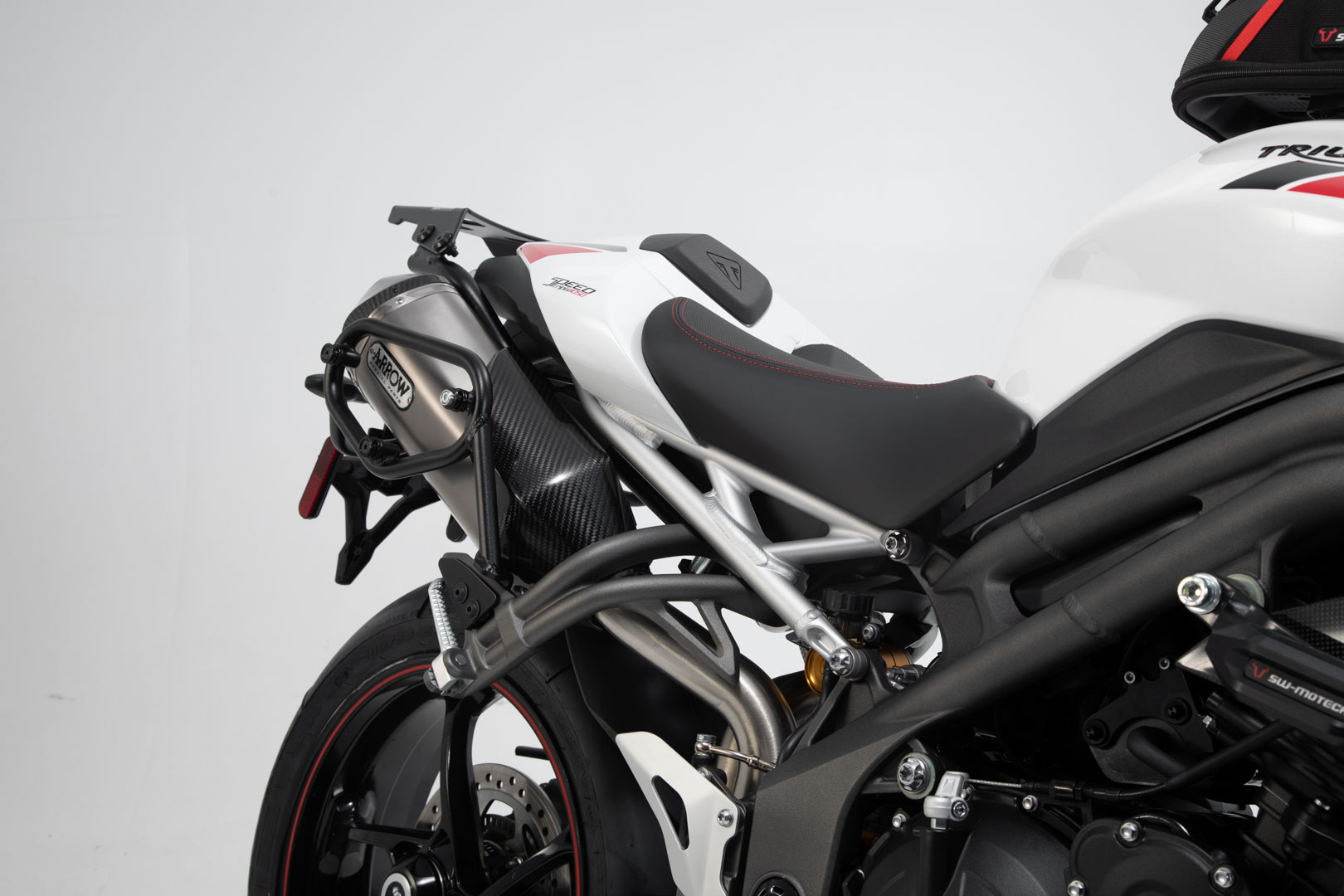 SW-Motech SysBag WP M/M sistem - Triumph Speed Triple 1050 (18-). Figura 3