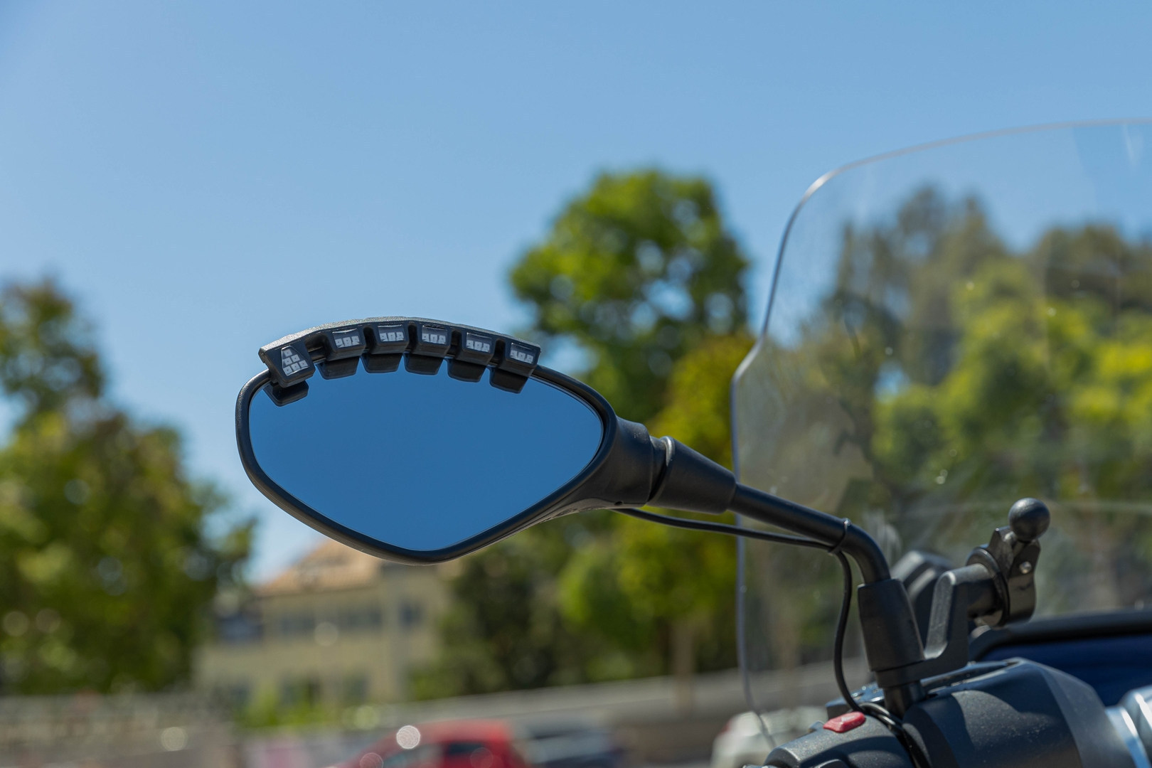 Ride Vision 2 Pro cu semnalizatoare LED Sistem de asistență pentru călăreț Figura 2