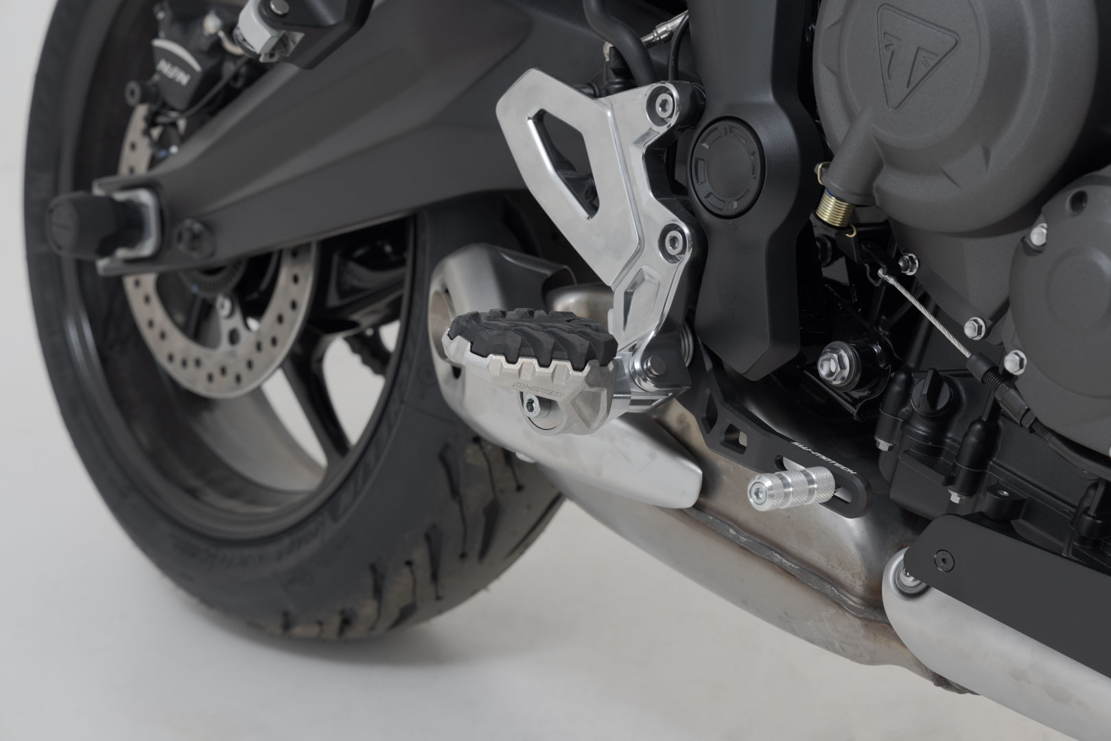 Kit de suport pentru picioare SW-Motech EVO - Triumph Tiger 660 (21-24), Yamaha Tracer 700 / 7. Figura 1