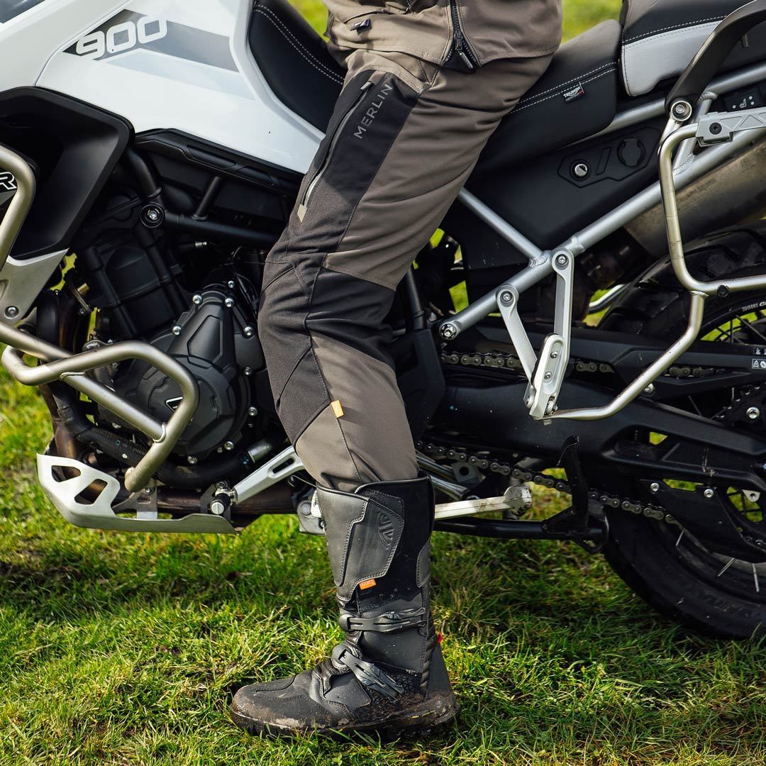 Merlin Borderlands D3O In Boot Motorcycle Textile Pants green L Figure 3