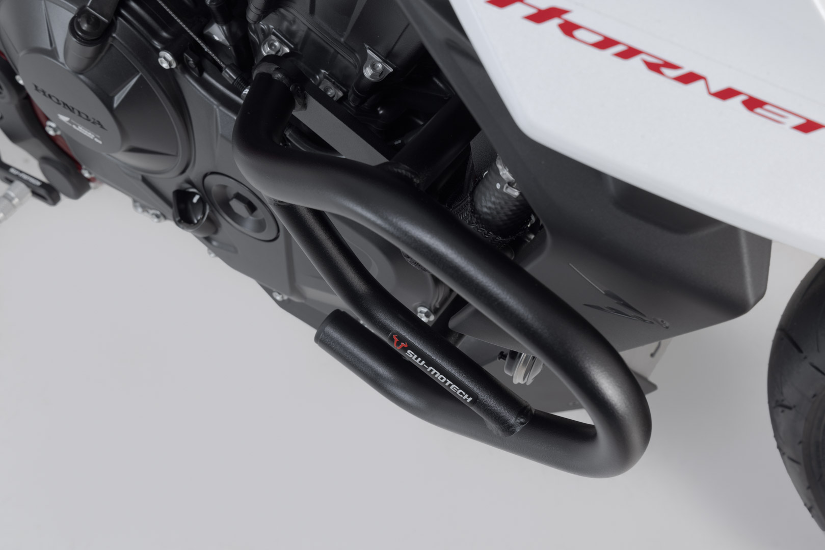 SW-Motech Crash bar - Svart. Honda CB750 Hornet (22-). Figur 4