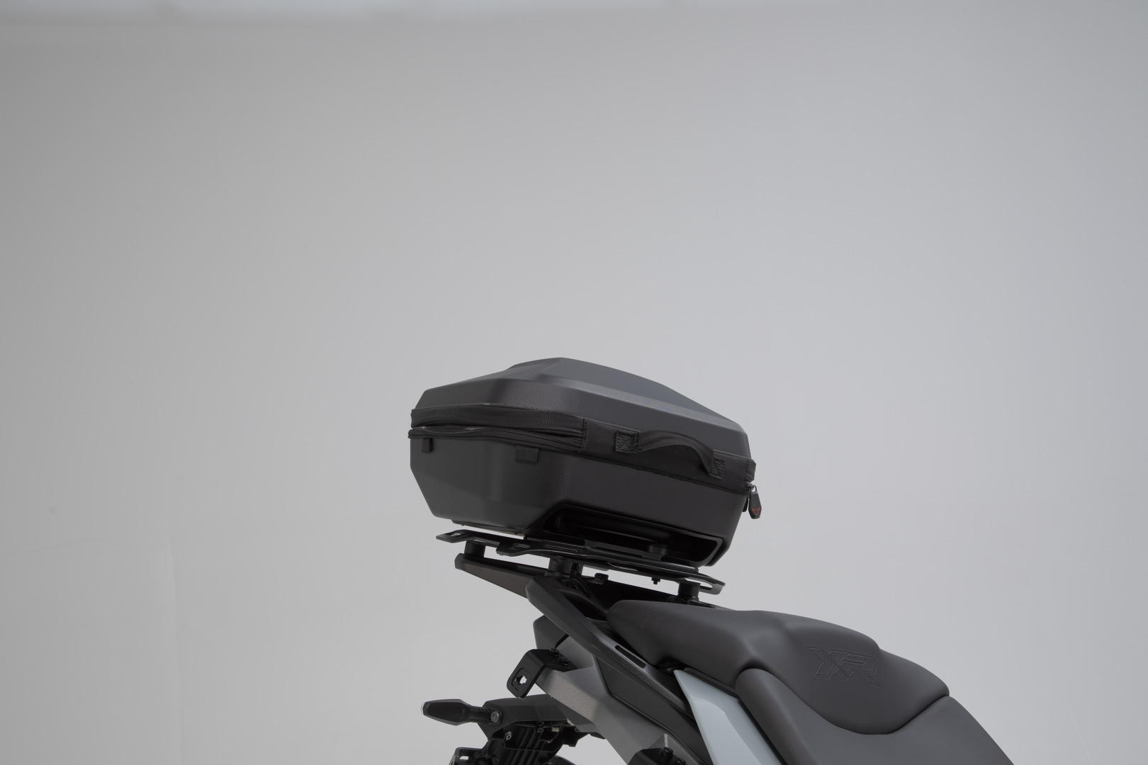 Sistem de carcasă superioară SW-Motech URBAN ABS - Negru. BMW F 900 XR (19-) / S 1000 XR (19-). Figura 5