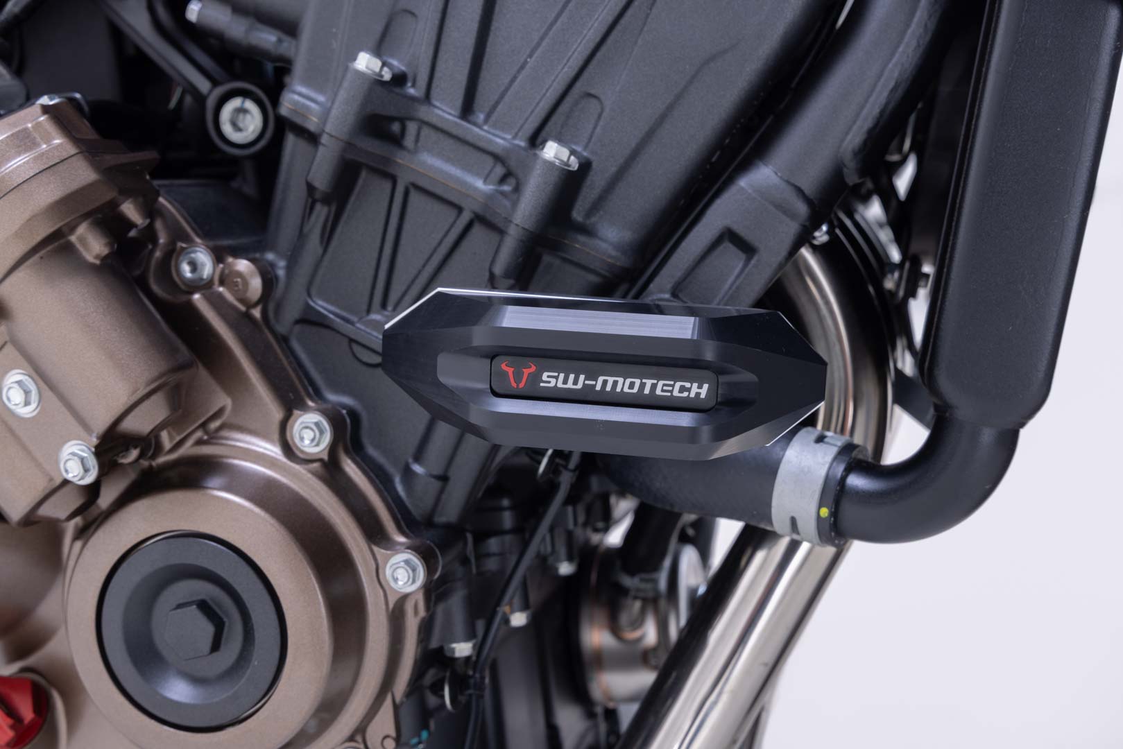 Kit SW-Motech Frame slider - Negru. Honda CB650R ambreiaj E (23-). Figura 4