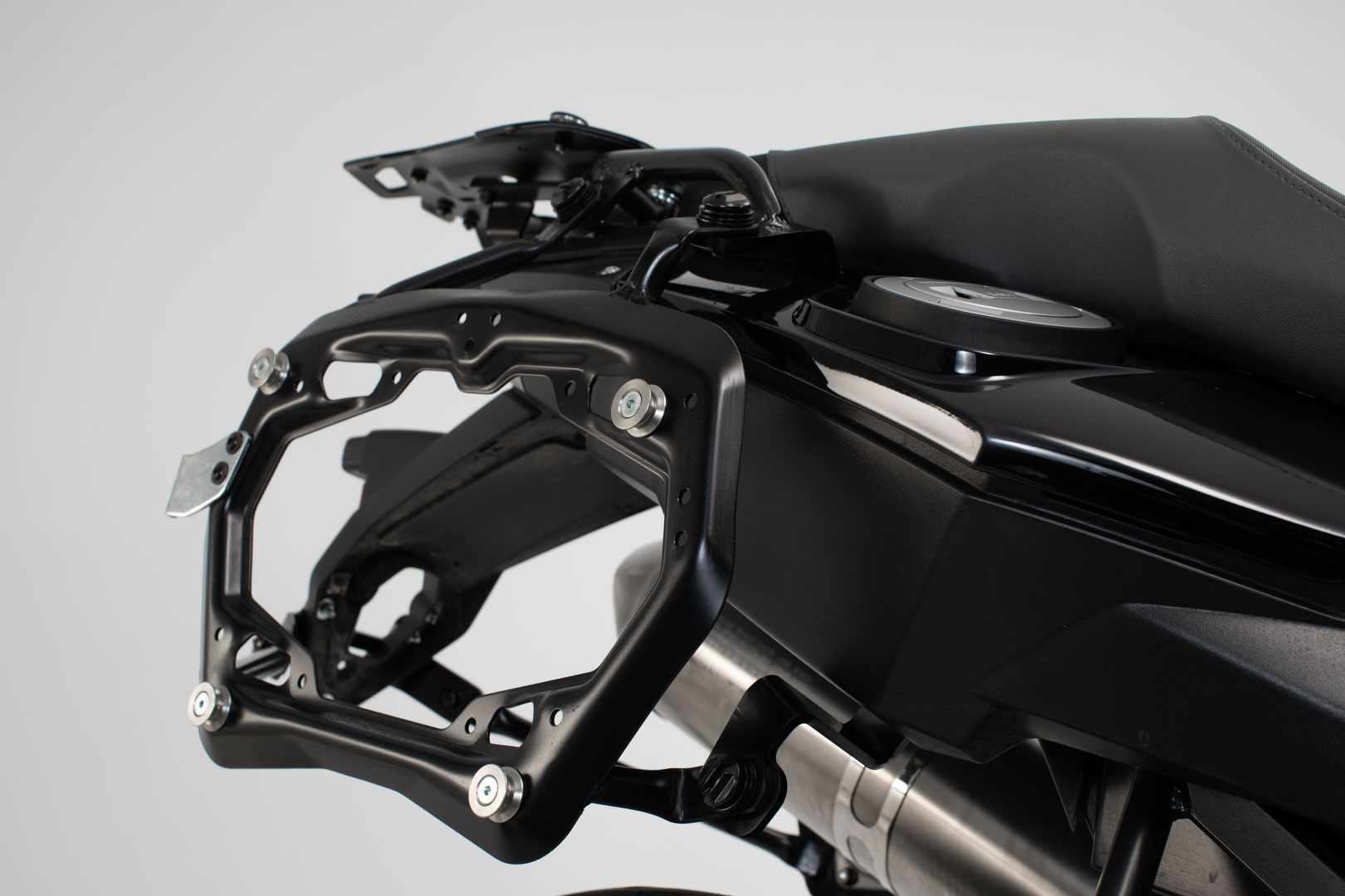 Portavion lateral SW-Motech PRO - Negru. BMW F 800 / 700 / 650 GS (07-18). Figura 2