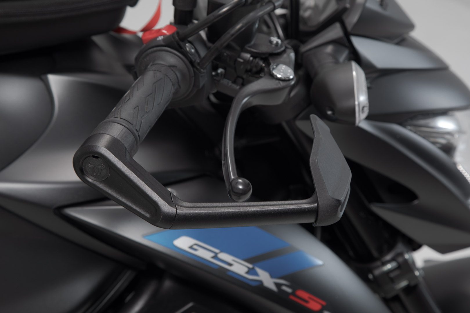 SW-Motech Spakskydd med vindskydd - Svart. Suzuki GSX-S-modeller. Figur 5