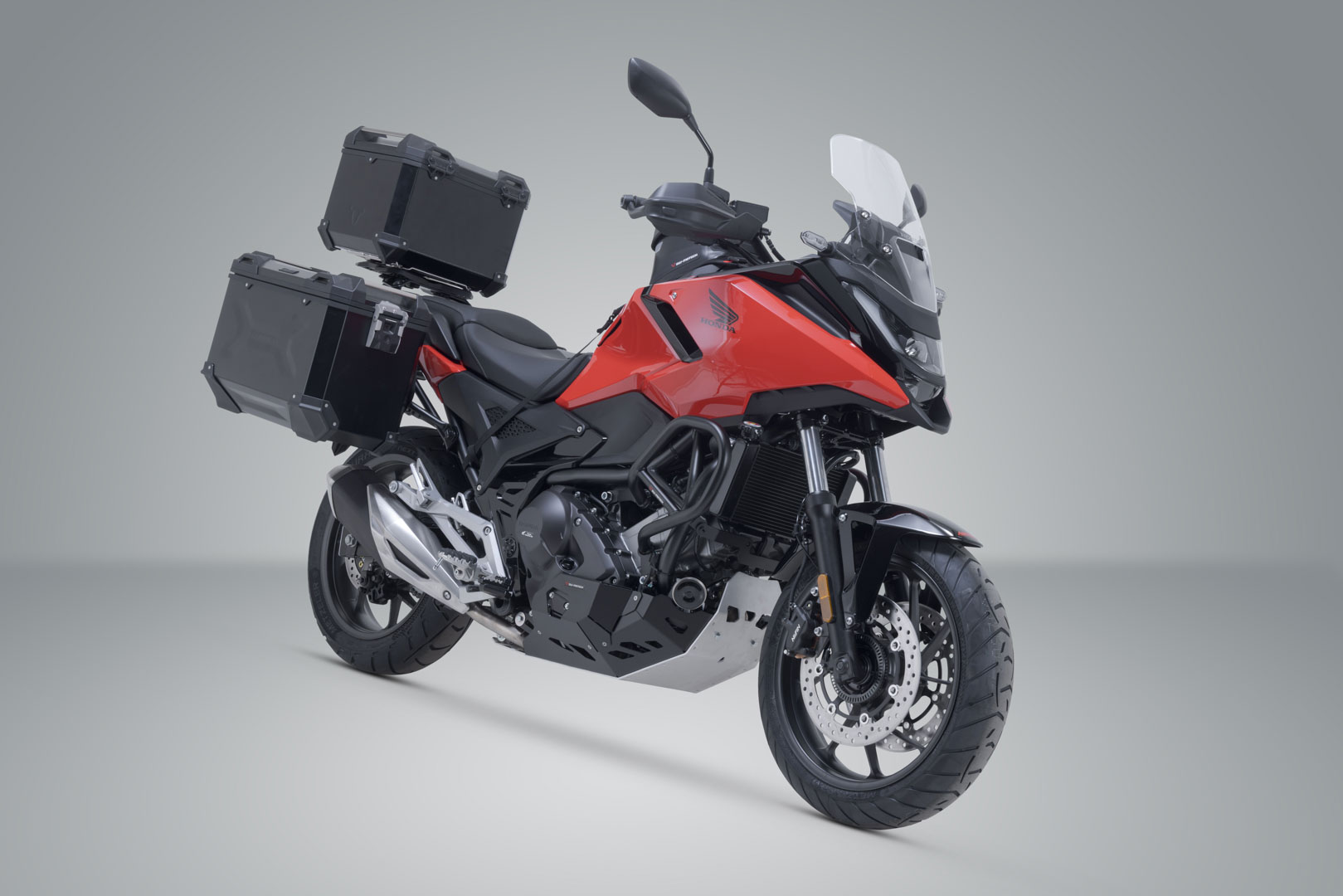 Protecție a setului SW-Motech Adventure - Honda NC750XD (24-) cu DCT. Figura 1