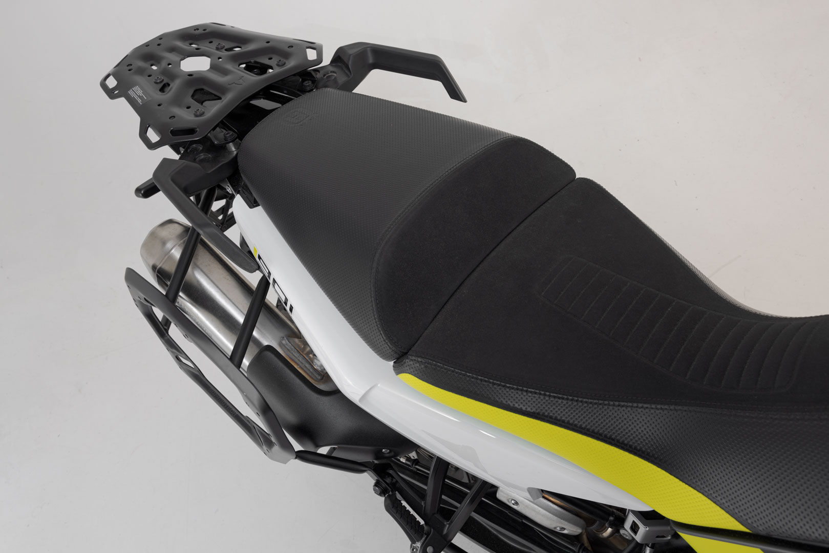 Portavion lateral SW-Motech PRO - Negru. Husqvarna Norden 901 (21-). Figura 4