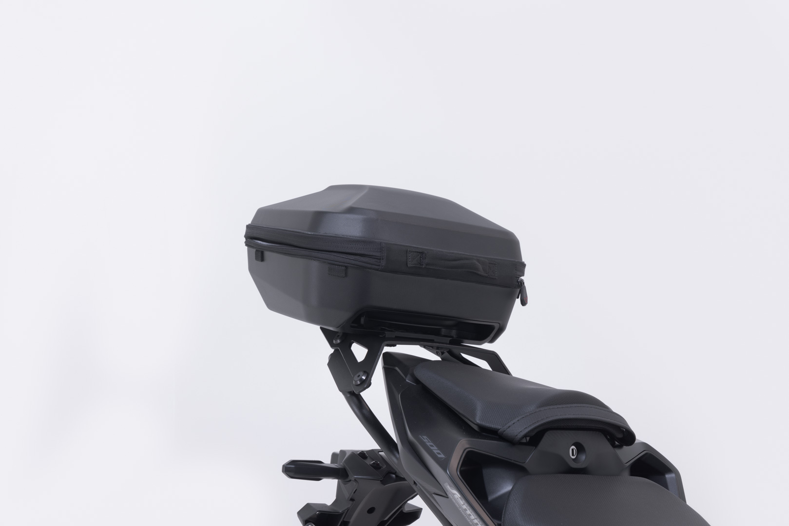 Sistem de carcasă superioară SW-Motech URBAN ABS - Negru. Honda CB500 Hornet (23-). Figura 5