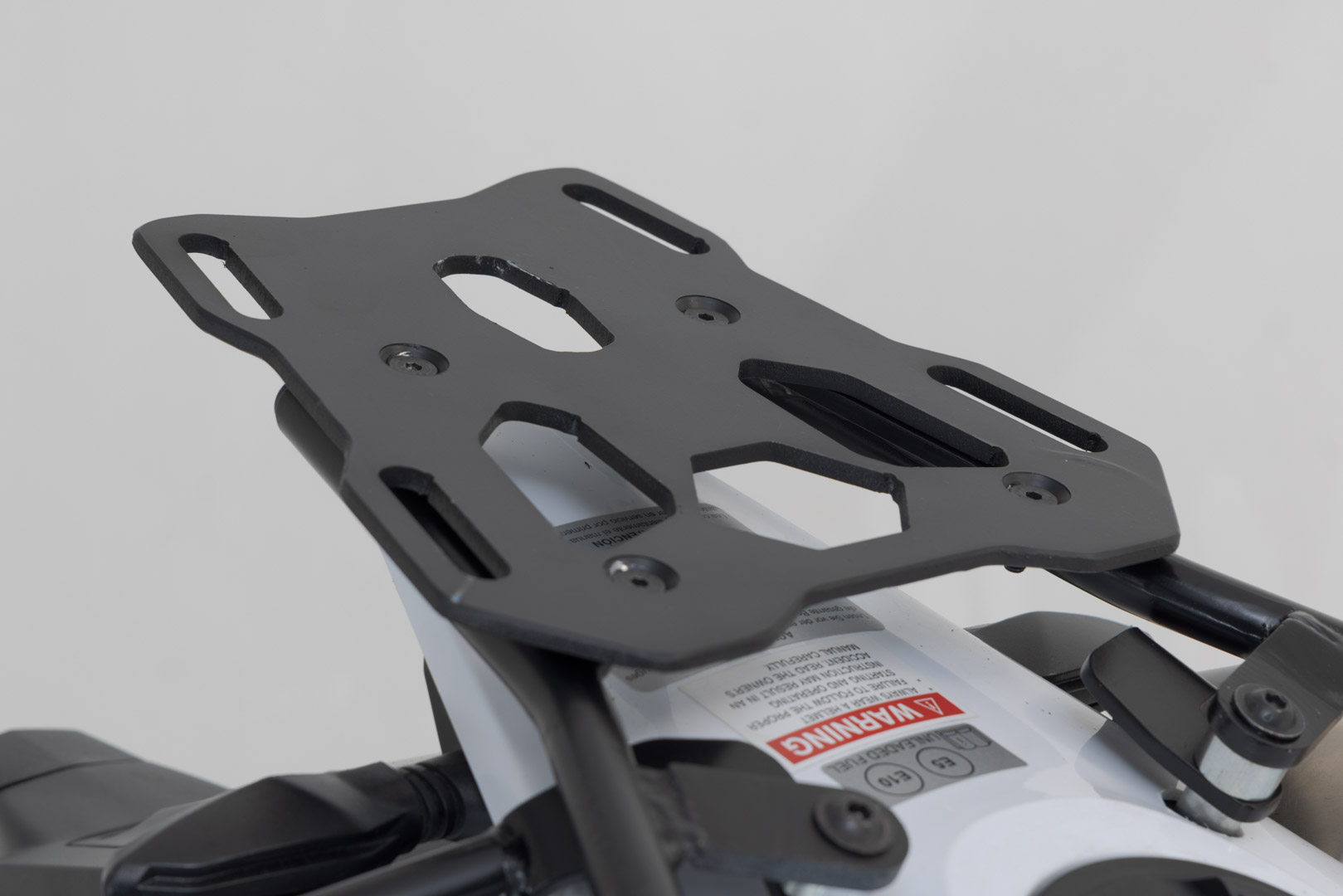 Sistem de carcasă superioară SW-Motech URBAN ABS - Negru. Husqvarna 701 Enduro/Supermoto (16-). Figura 3