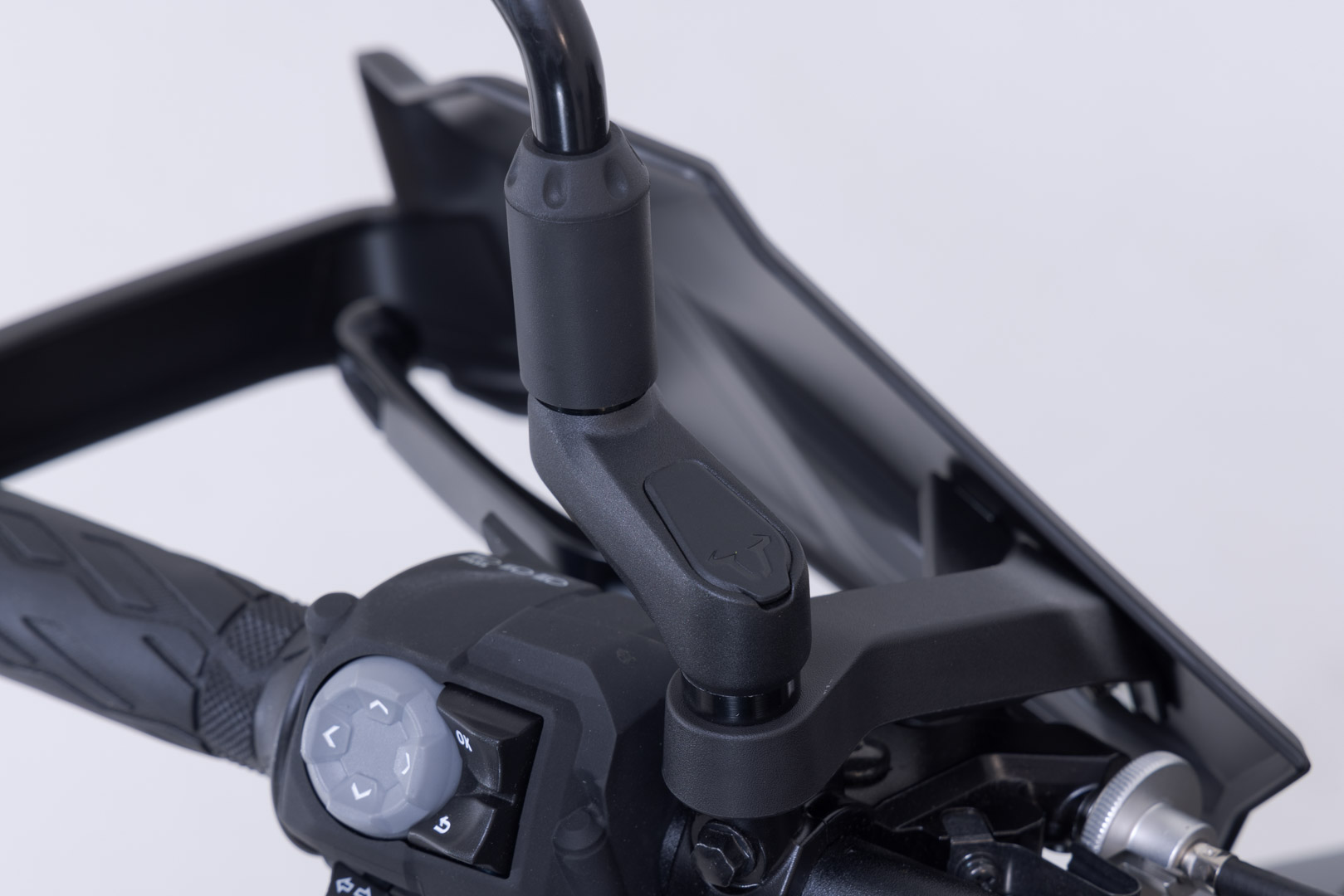 Extensia oglinzii SW-Motech - Neagră. Suzuki V-Strom 800DE/1050DE, GSX-S1000GX. Figura 4