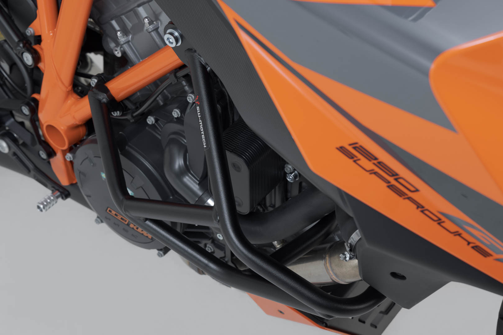 SW-Motech Crash bar - Svart. KTM 1290 Super Duke R / GT. Figur 4