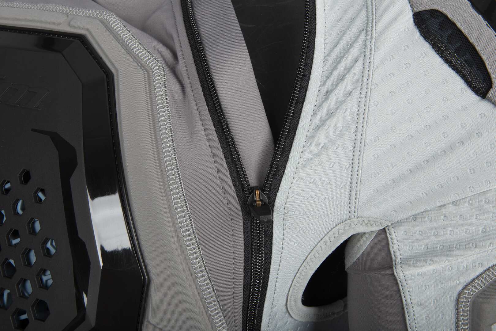 Klim Tactical Pro Armored Protector Longsleeve grey L Figure 2