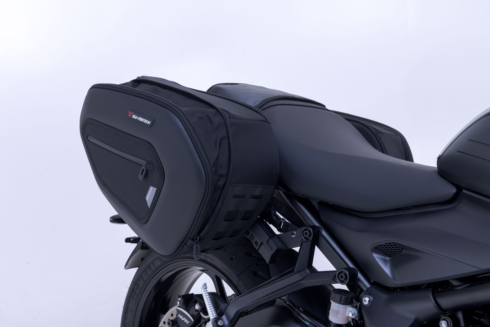 Set de geantă SW-Motech PRO BLAZE H - Negru. Triumph Trident 660 / Daytona 660. Figura 4