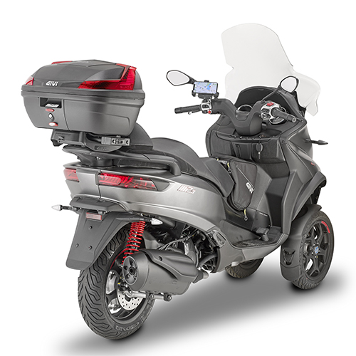 GIVI B47 Blade Monolock Top case fără plăcuță Negru/Roșu 47 Ltr. Figura 2