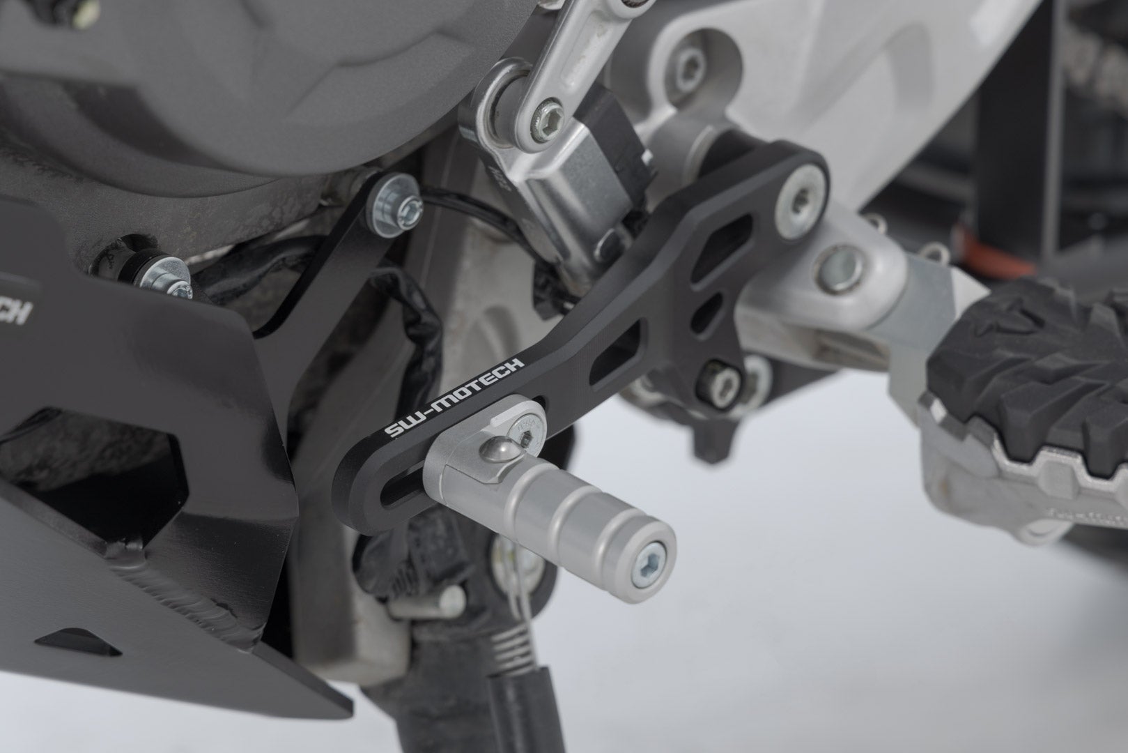 SW-Motech Gear lever - Ducati DesertX (22-) / Rally (23-). Figure 3