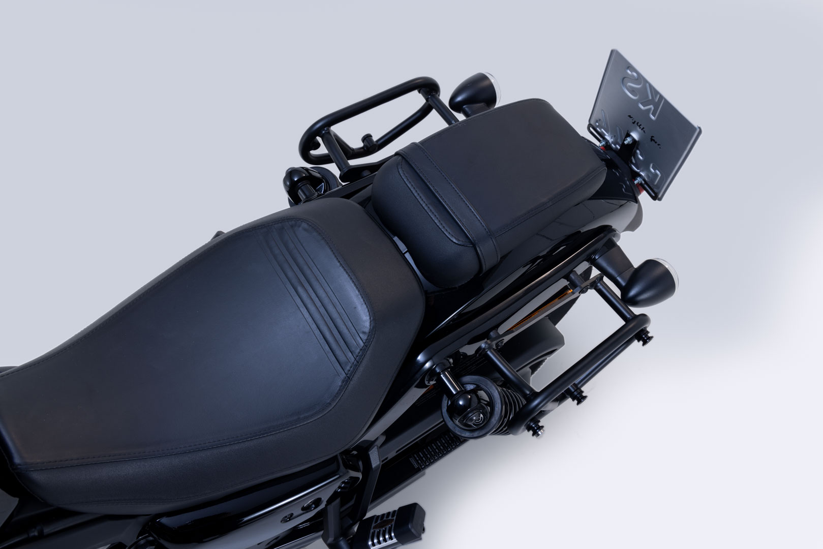 SW-Motech SLC portavion lateral dreapta - Harley-Davidson Nightster (22-) / Special (23-). Figura 5