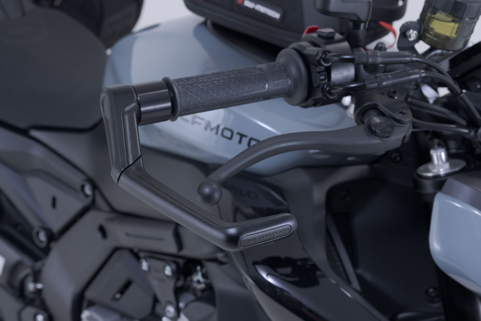 Protecții SW-Motech - Negri. CFMoto 675NK (25-). Figura 4