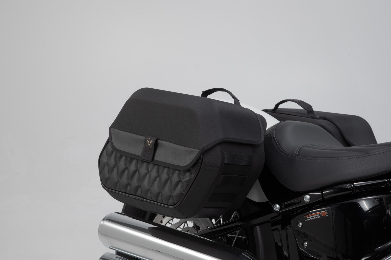 Sistem de genți laterale SW-Motech Legend Gear LH2/LH1 - 25,5/19,5 l. Harley-Davidson Softail Slim (17-). Figura 2