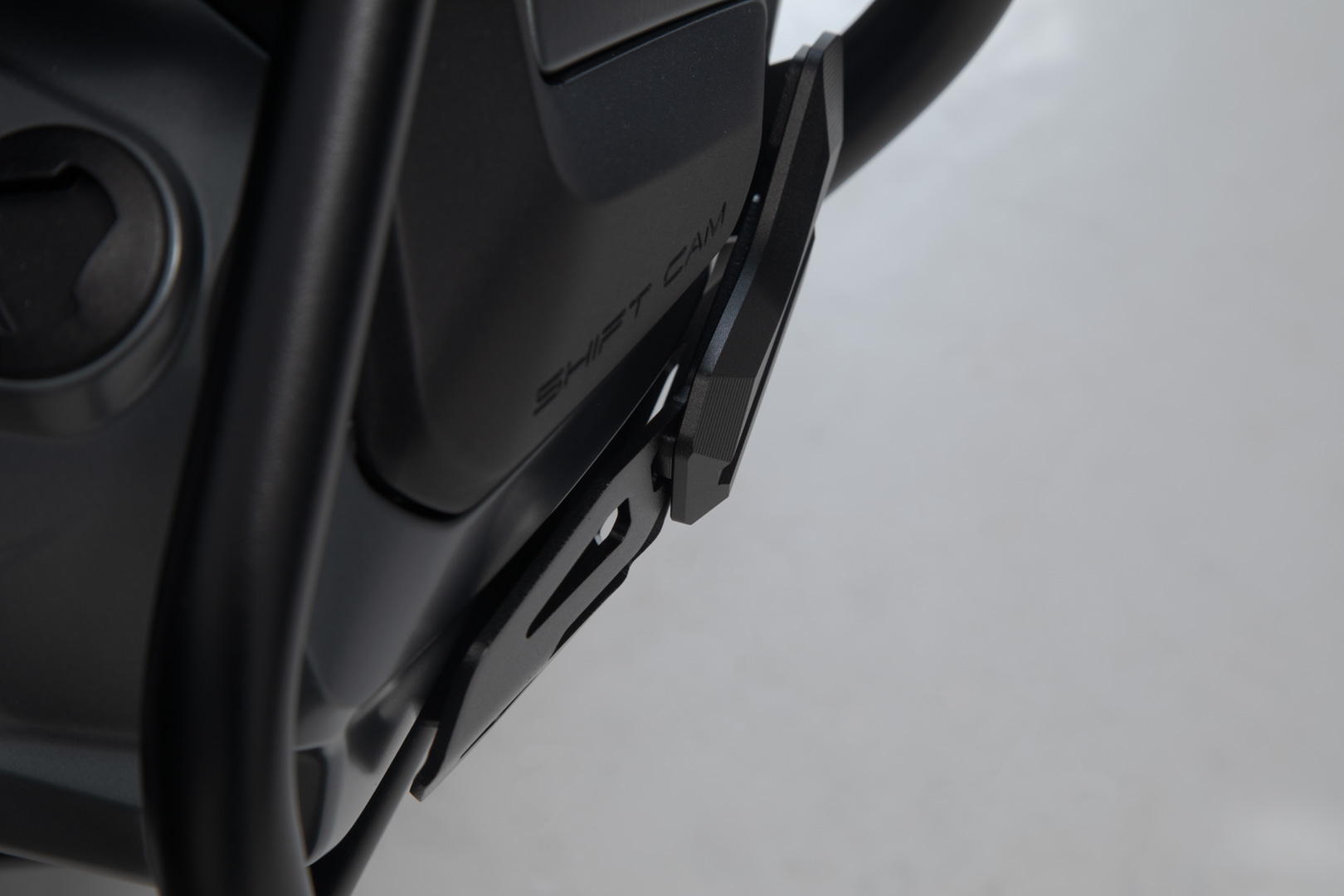 SW-Motech Protecția cilindrului - Neagră. BMW R 1250 GS (18-), R 1250 R (18-). Figura 5