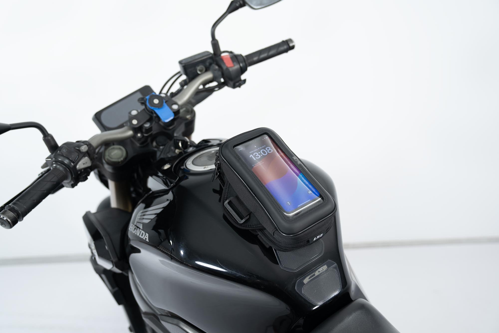 LS2 Shield Pro Phone Holder Figure 11