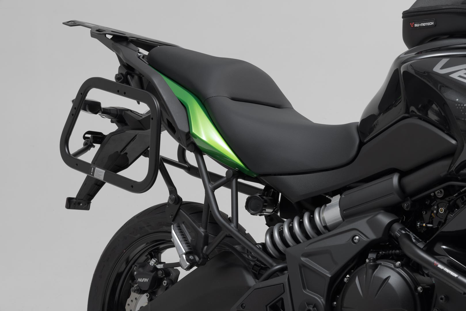Portavione laterale SW-Motech EVO - Negru. Kawasaki Versys 650 (14-). Figura 3