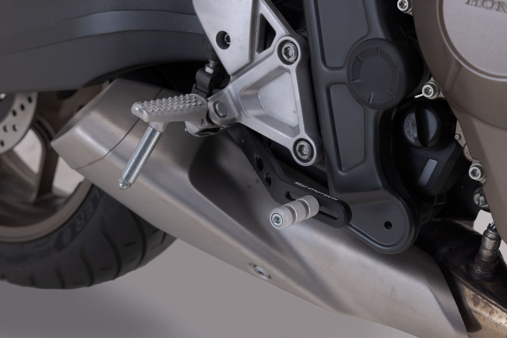 SW-Motech set de manete de viteze și pedale de frână - Honda CB650R (18-). Figura 5