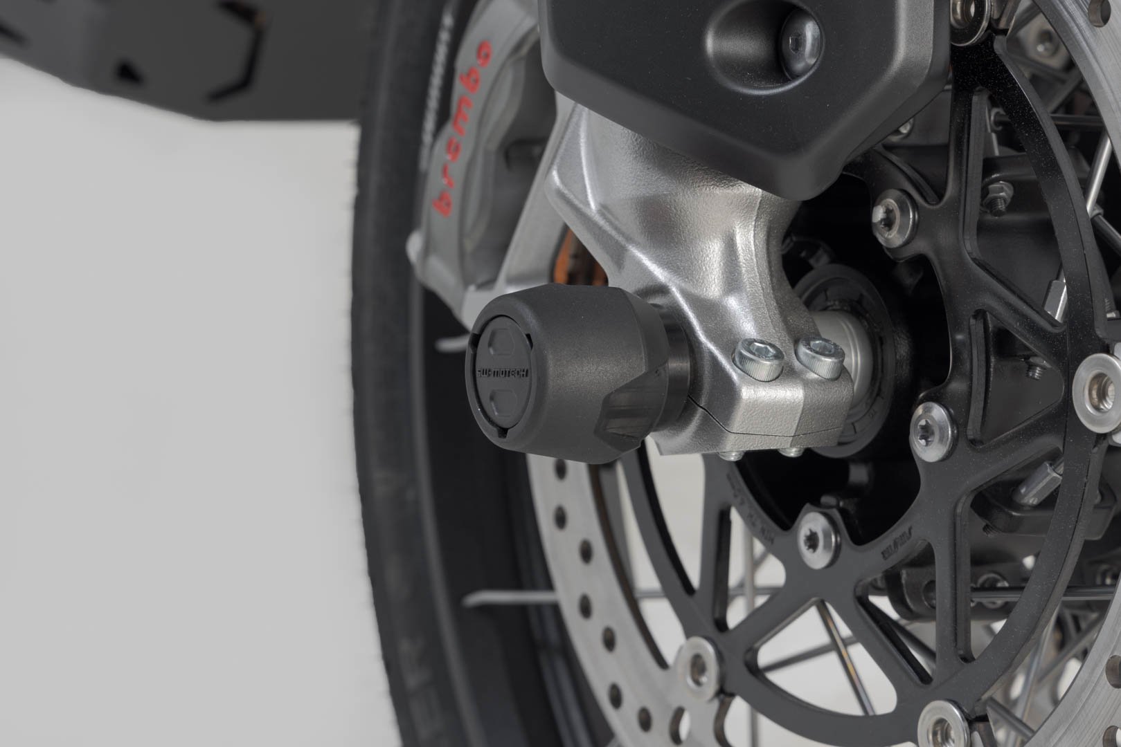 Set SW-Motech Slider pentru puntea spate - Negru. Modele Suzuki, Honda, Triumph. Figura 5