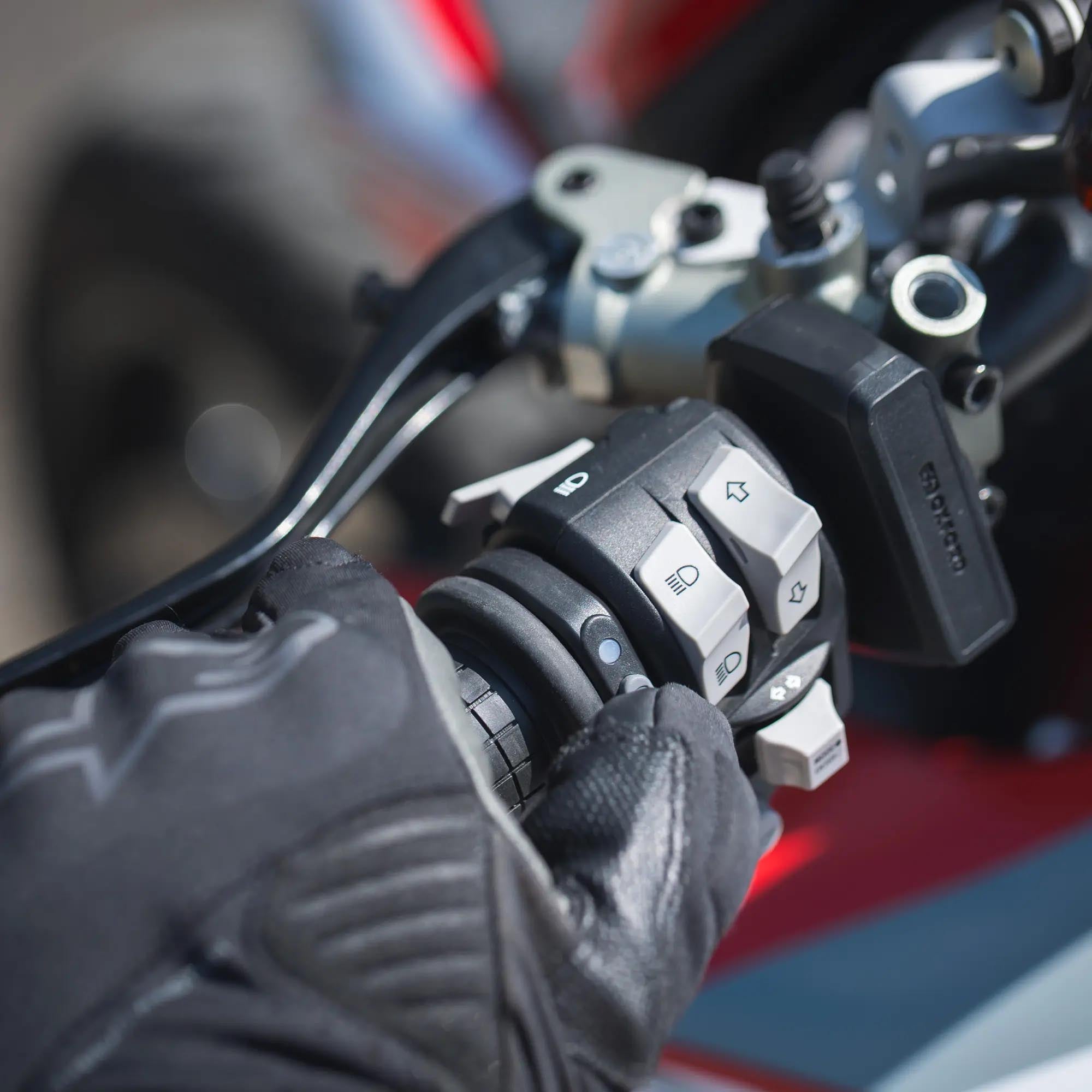 Oxford HotGrips Advanced Integrated Adventure Heated Motorcycle Grips Figure 6