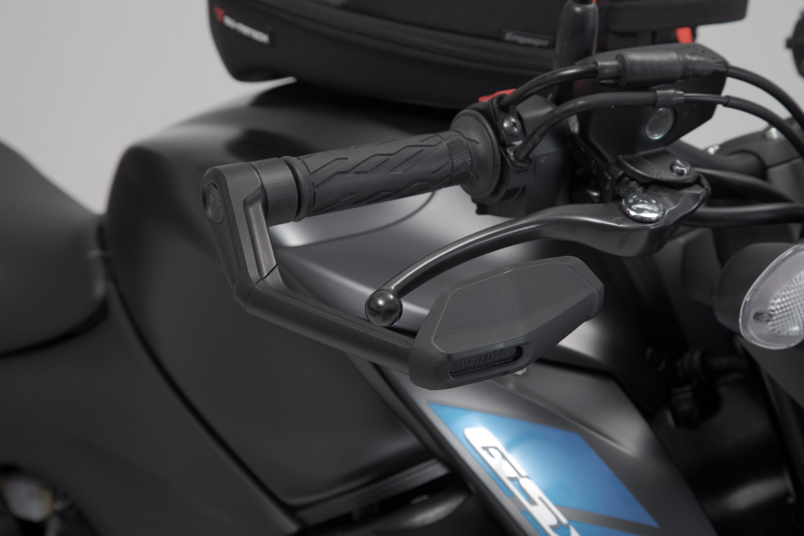 SW-Motech Spakskydd med vindskydd - Svart. Suzuki GSX-S-modeller. Figur 4
