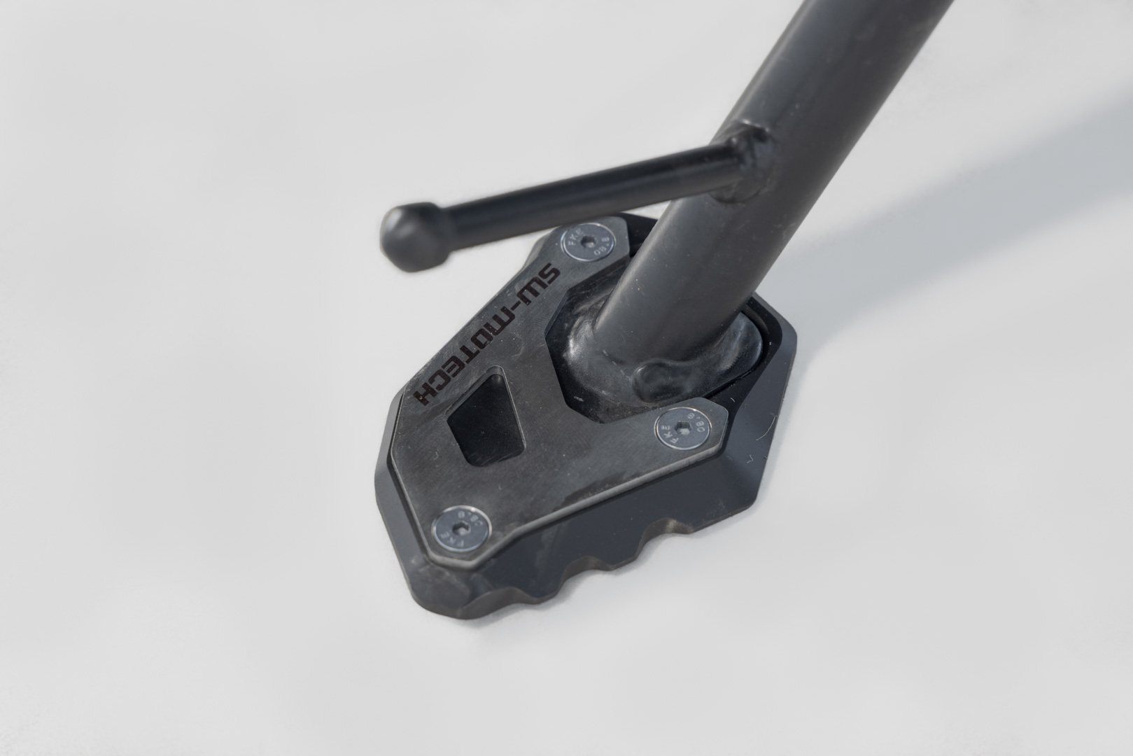 Extensie SW-Motech pentru piciorul lateral - Negru/argintiu. Moto Morini X-Cape 650 (21-). Figura 3