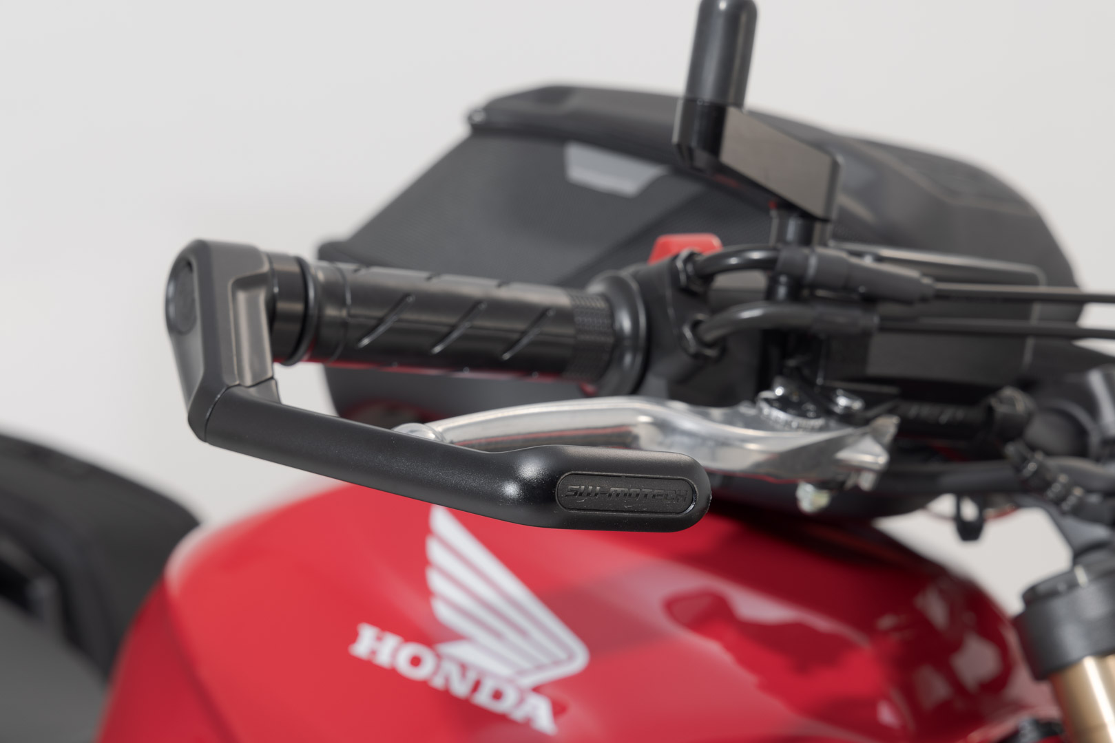 Protecții SW-Motech - Negri. Honda CB650R, CB500F, CB500 Hornet. Figura 3