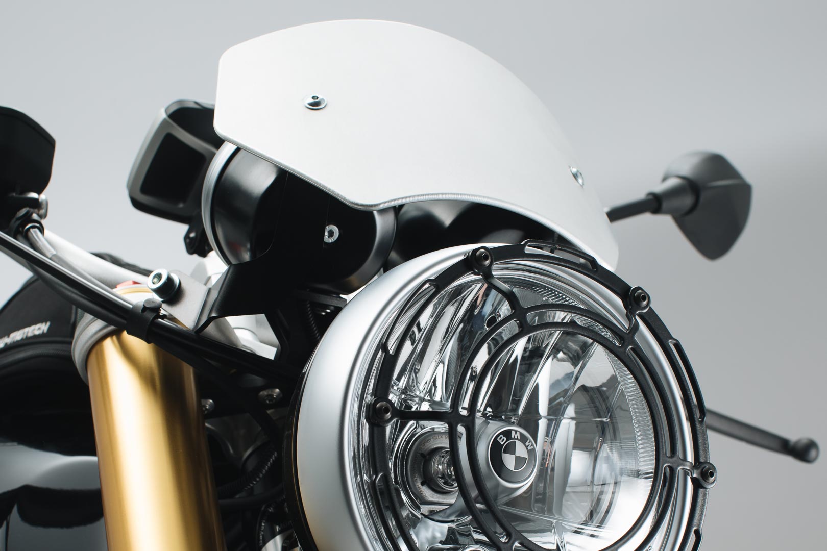 SW-Motech vindruta - silver. BMW R nineT (14-). Figur 2