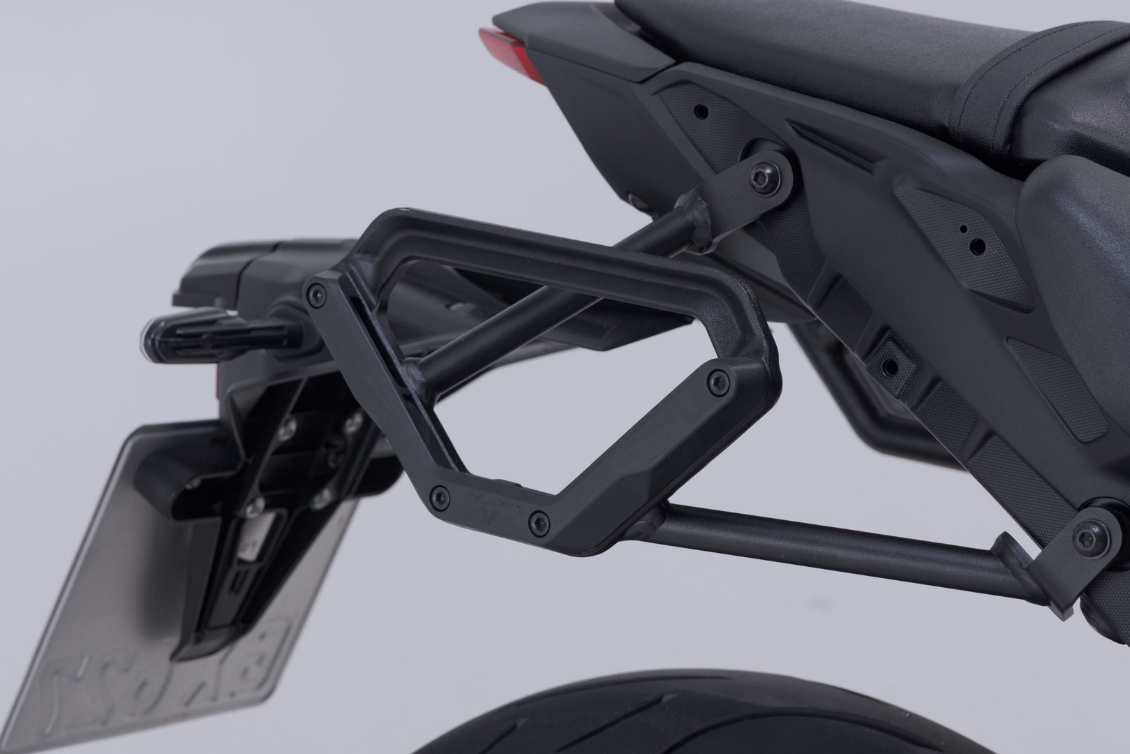 SW-Motech Side Bag WP-system V-LOC - 16/16 l. Yamaha MT-09 (23-). Figur 4