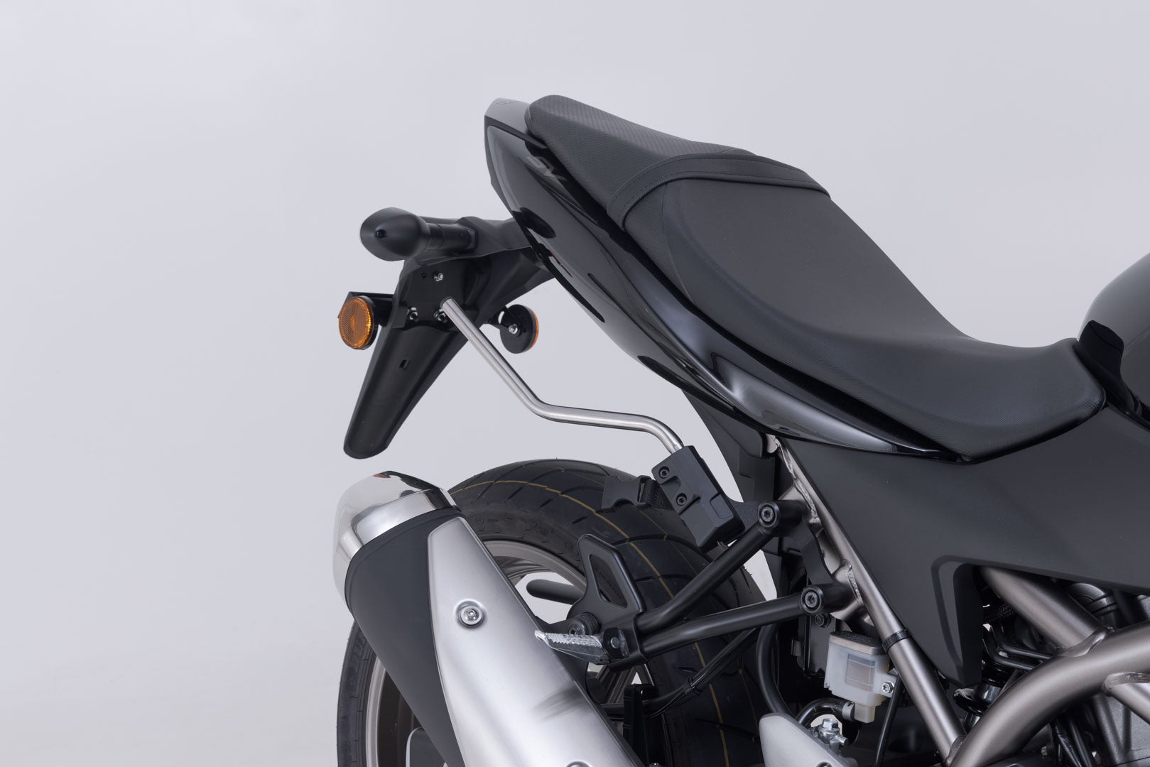 Side view of SW-Motech PRO BLAZE H saddlebag set - Black. Suzuki SV650 ABS (15-), SV650 X (18-).