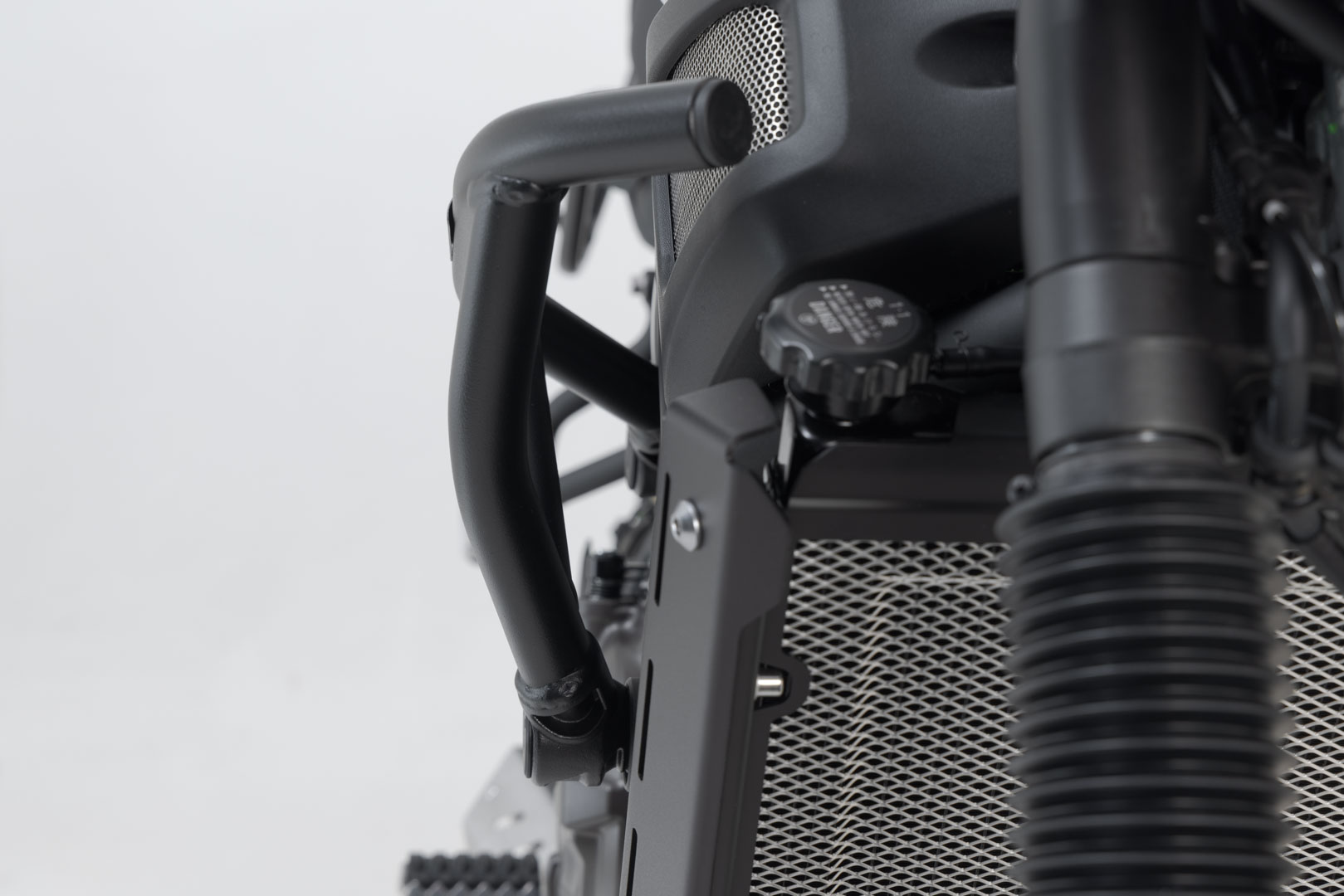 SW-Motech Crash bar - Negru. Yamaha XSR700 (15-) / XSR700 XT (19-). Figura 3