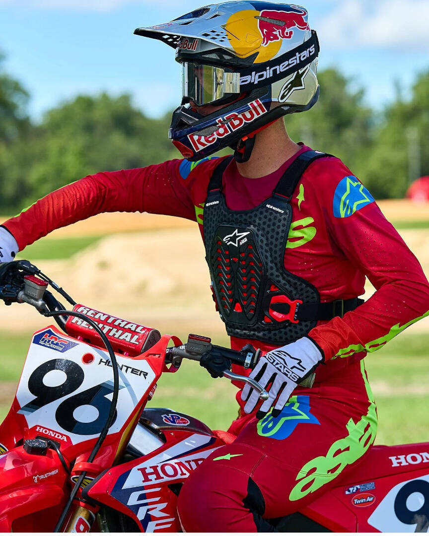 Side view of Alpinestars A-5 Plasma Chest Armor