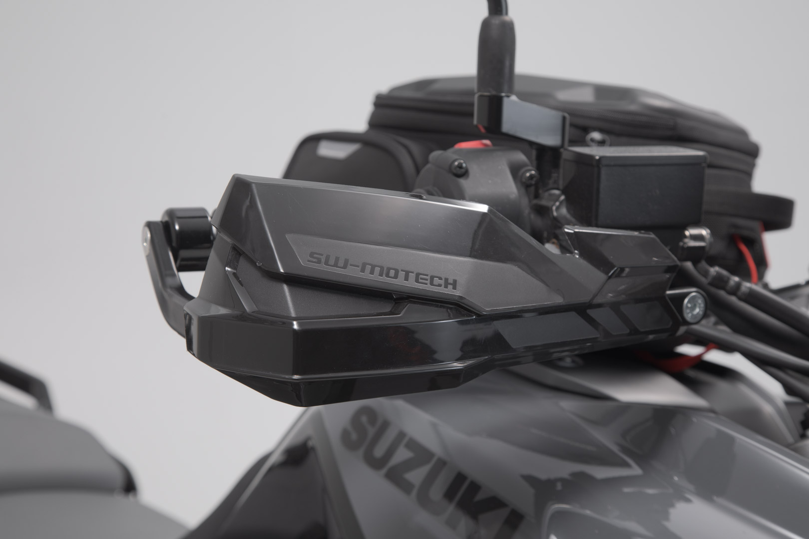 Setul SW-Motech Adventure Protecție - Suzuki V-Strom 1050 (19-). Figura 5