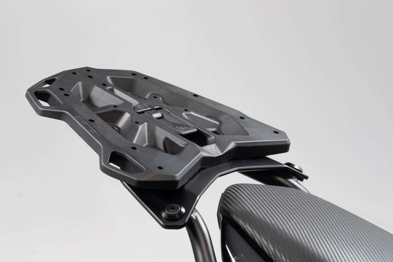 Placă adaptoare SW-Motech pentru STREET-RACK - Pentru topcase ADV/ION/EVO TRAX. Negru. Figura 2