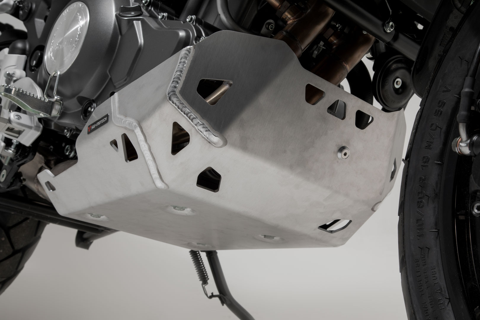 SW-Motech Motorskydd - Silver. Benelli TRK 502 X (18-). Figur 3