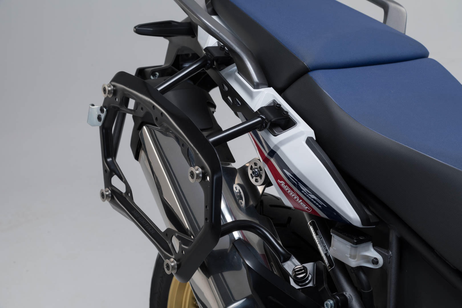SW-Motech PRO ediție off-road cu portavion lateral - Negru. Honda CRF1000L Africa Twin (15-17). Figura 3