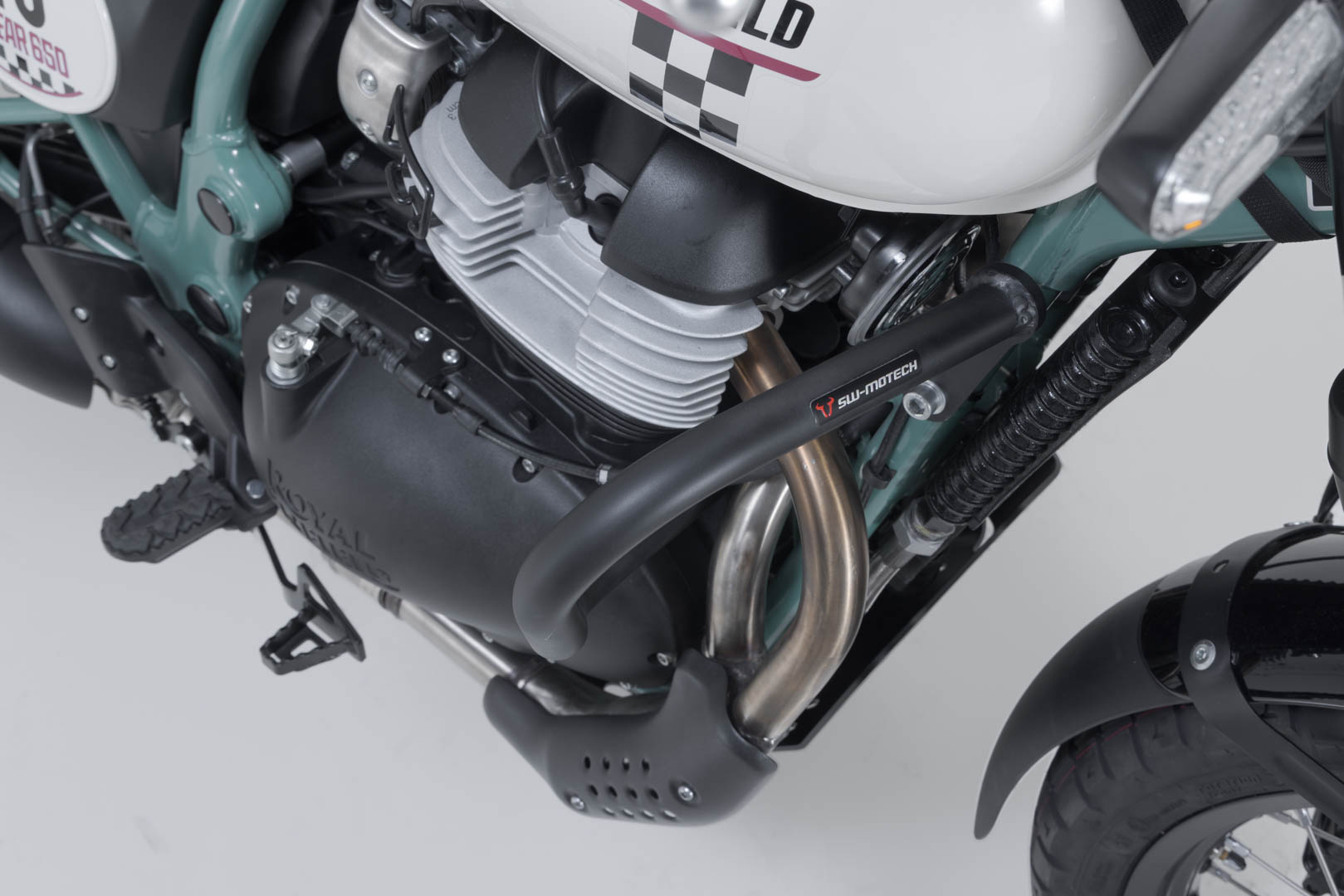 SW-Motech Krockbåge - Svart. Kunglig Enfield Björn 650 (23-). Figur 4