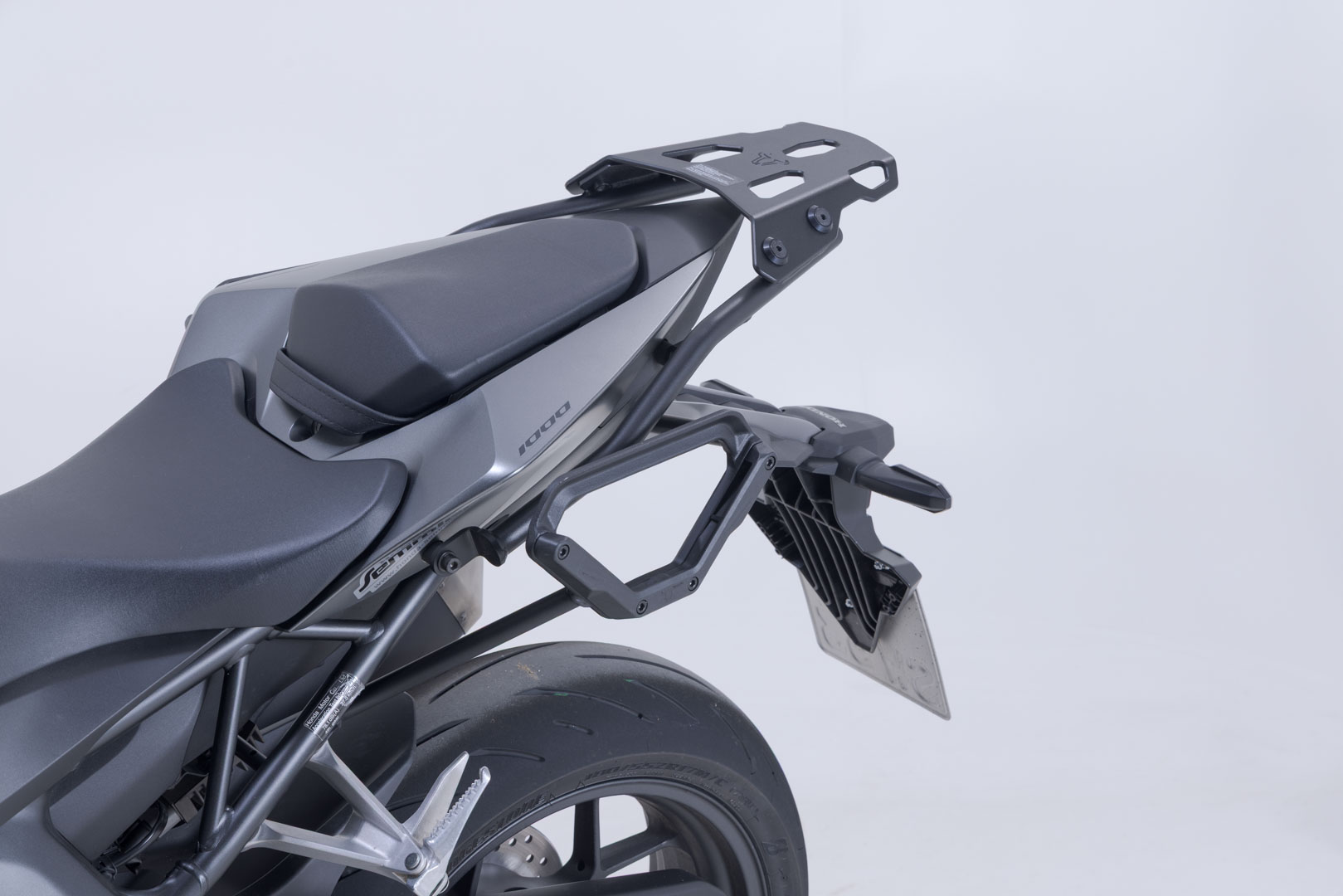 SW-Motech V-LOC Sidobärare vänster - Honda CB1000 Hornet (24-). Figur 3