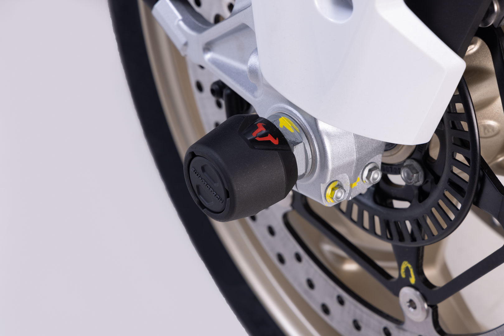 Set SW-Motech Slider pentru puntea față - Negru. Moto Guzzi V100 Mandello/S, V85/TT/Strada. Figura 4