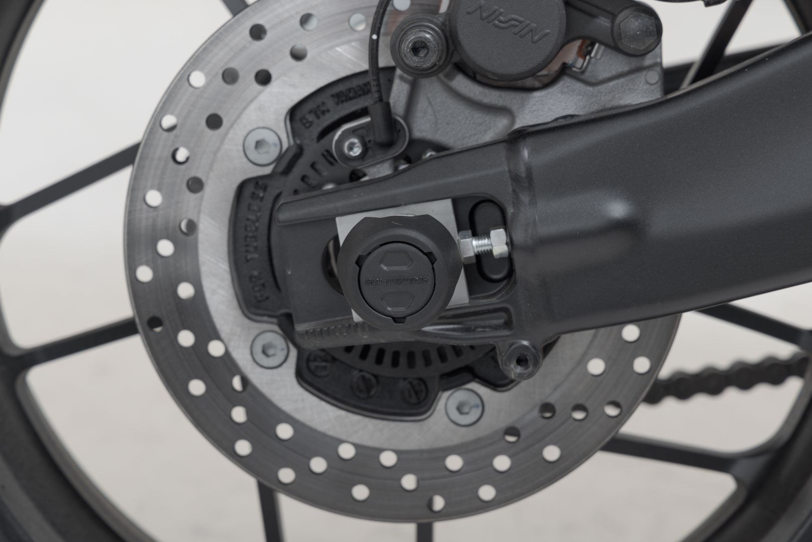 Set SW-Motech Slider pentru puntea spate - Negru. Yamaha MT-09 (20-). Figura 3